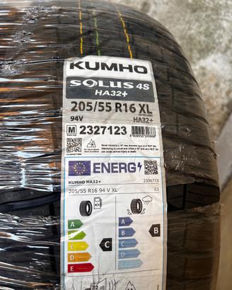 Gomme 4 stagioni ancora imballate