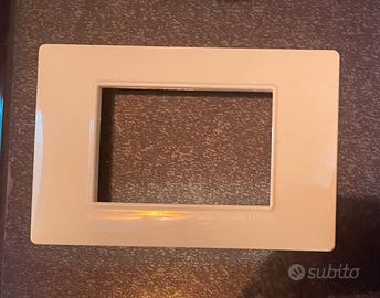 Set n. 8 placca Vimar