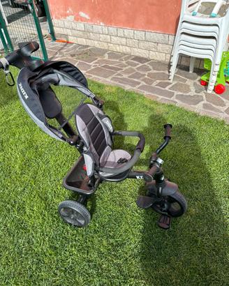 triciclo bicicletta bimbo bimba