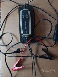 Porsche carica batteria
