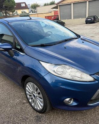 FORD Fiesta 1.4 TDCi 68CV 5p Titanium Stupenda B