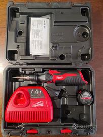 saldatore Milwaukee a batteria 