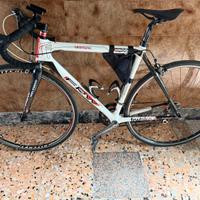 Bici da corsa FRW total carbon