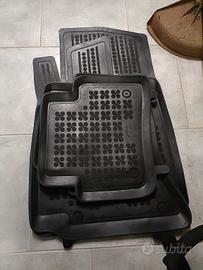 tappetini gomma Mercedes station ultimo modello.