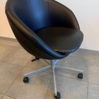 Sedia poltrona girevole nera