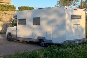 Camper semintegrale Roller team