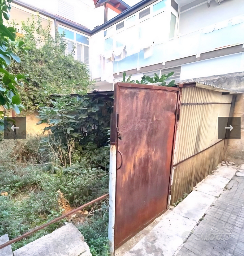 Apartment in Bari, Loseto, Municipio 4 - Altro
