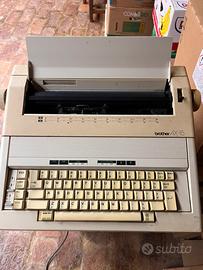 Macchina da scrivere