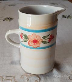 Caraffa in ceramica dipinta a mano 