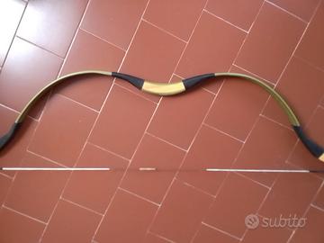 Arco storico in stile magiaro con accessori