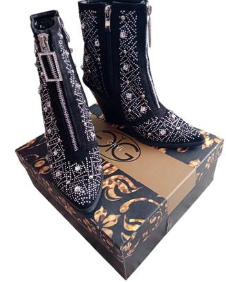 Stivali neri con strass