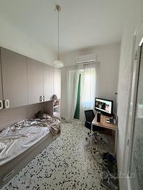 Camera per studentessa