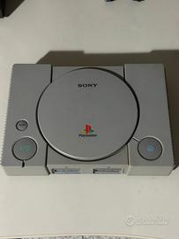 PlayStation 1 compelta di cavi + HDMI + 2 memory