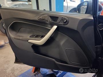 Pannello porta ant sx FORD FIESTA del 2010