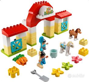 Lego Duplo 10951 Horse Stable and Pony Care