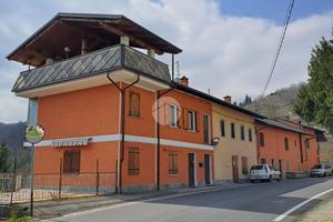 4 LOCALI A GIAVENO