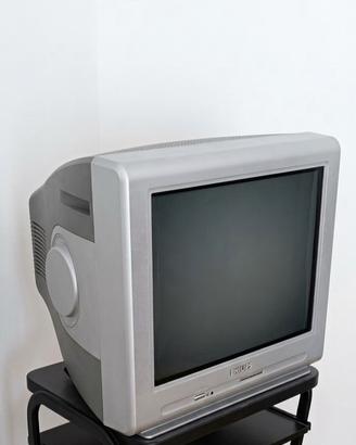 TV 21 pollici ideale per retrogaming e TV normale 