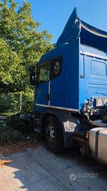 Trattore stradale Scania