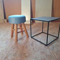 sgabello e tavolino 