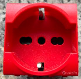 Presa schuko bticino living rossa