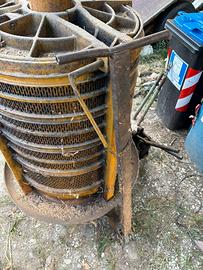 Torchio idraulico manuale per uva