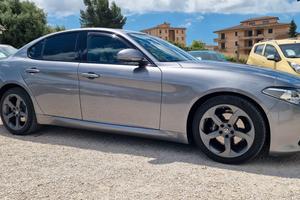 Alfa Romeo Giulia 2.2 Turbodiesel 180 CV AT8 Sport