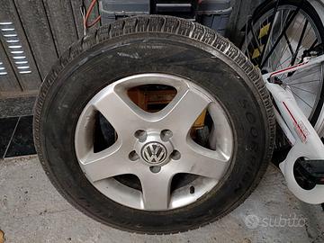 2 cerchi VW Touareg  con gomme da neve 235/65 R17