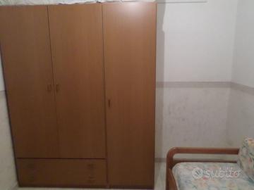 Armadio e divano letto