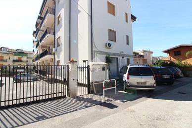 4 LOCALI A AGROPOLI