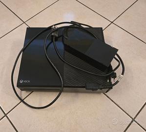 Console  Xbox One 500GB funzionante + giochi