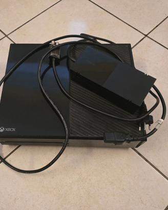 Console  Xbox One 500GB funzionante + giochi