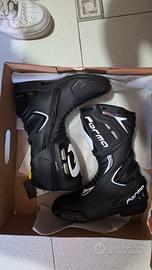 Stivali moto Forma, nuovo con cartellino.