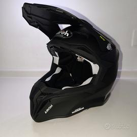 Casco AIROH Strycker taglia S NUOVO
