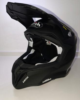 Casco AIROH Strycker taglia S NUOVO