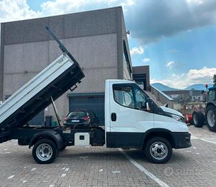 Iveco Daily 35-140 ribalt trilaterale 2023 Er