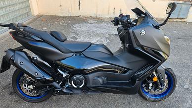 Yamaha Tmax 560 2025