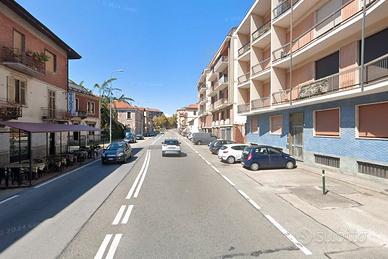 Moncalieri ampio bilocale con giardinetto pvt