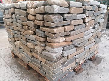 Pietra di Gorgoglione anticata per rivestimento 