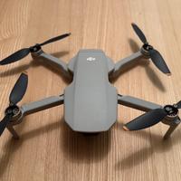 DJI Mini 2 Fly More Combo