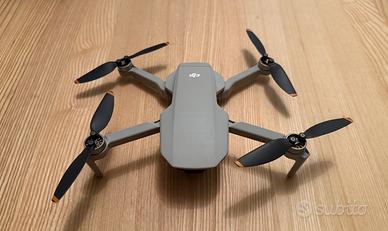 DJI Mini 2 Fly More Combo
