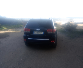 Splendida jeep Grand Cherokee