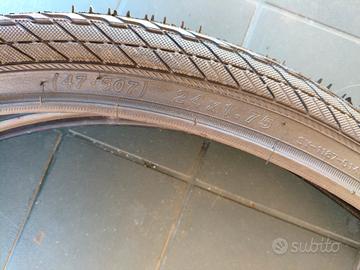 2 gomme per bici 