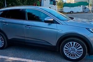 Opel grandlandX