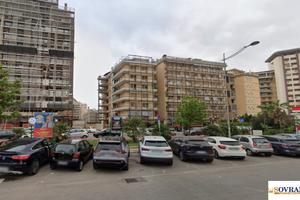 VIALE CAMPANIA: AMPIO APPARTAMENTO MQ 165