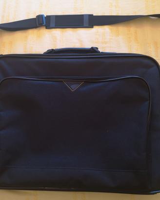 Borsa notebook 17 pollici nuova