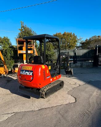 E156 Mini escavatore 15 q Hanix diesel
