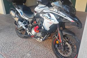 Benelli Trk 502x