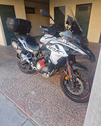 Benelli Trk 502x