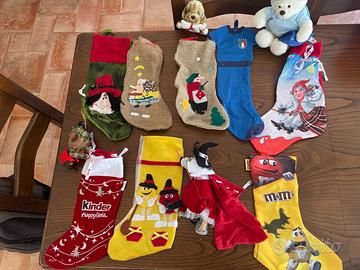 9 calze da riempire di  dolci e 2 peluche