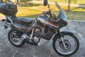 Transalp 600